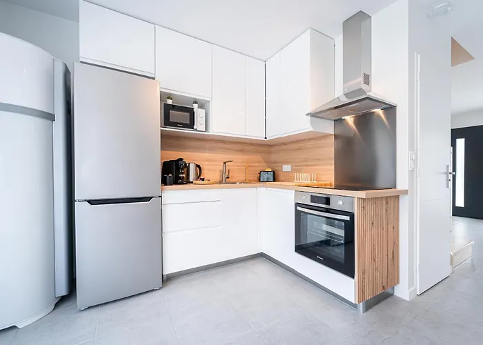 Le Cool Plex Duplex Avec Jardin, Disney 10Mn